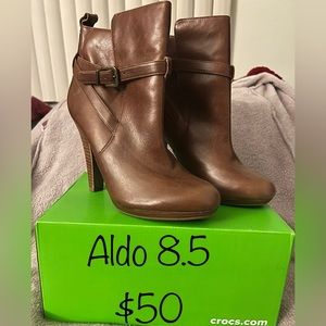 Aldo Boots Womens 8.5